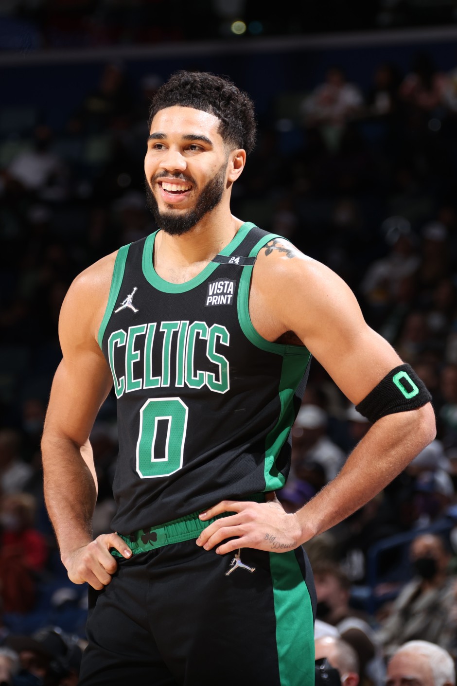 南宫体育-萨拉赫迎来三赛季高光表现，雄鹿球迷沸腾！的简单介绍