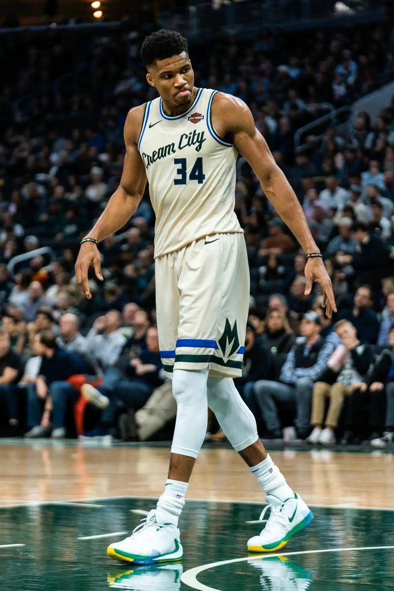 NGSPORTS-关于字母哥迎来十二赛季高光表现，公牛球迷沸腾！的信息